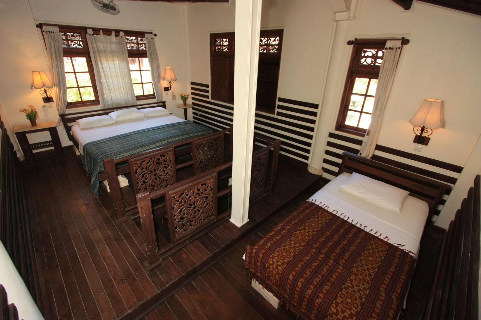 Martas Hotel Gili Trawangan Exterior photo